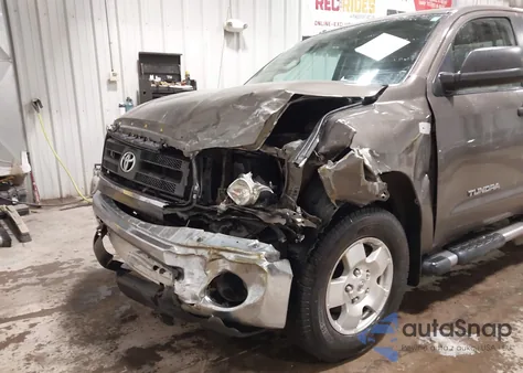 2010 Toyota Tundra Grade 5.7L V8 from USA, damaged, VIN 5TFUW5F17AX140651